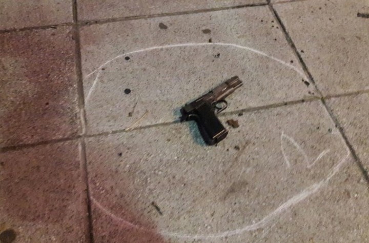 Persecución, tiroteo y choque en Villa Luro: un ladrón muerto y dos detenidos Persecución, tiroteo y choque en Villa Luro: un ladrón muerto y dos detenidos