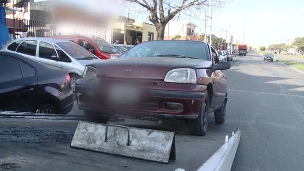 El Renault Clío con el que se habrían cometido los ataques.
