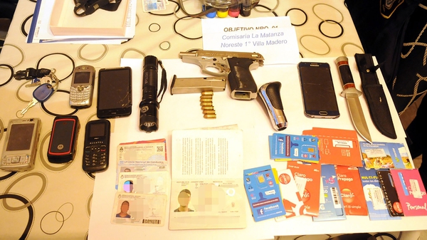 En un operativo que incluyó 13 allanamientos se secuestraron varios elementos, entre ellos dos armas de fuego
