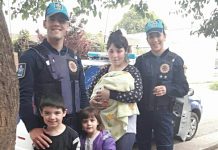 Policías encuentran a dos niños de 3 y 5 años extraviados