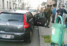 Detienen a delincuente robando con inhibidor de alarma
